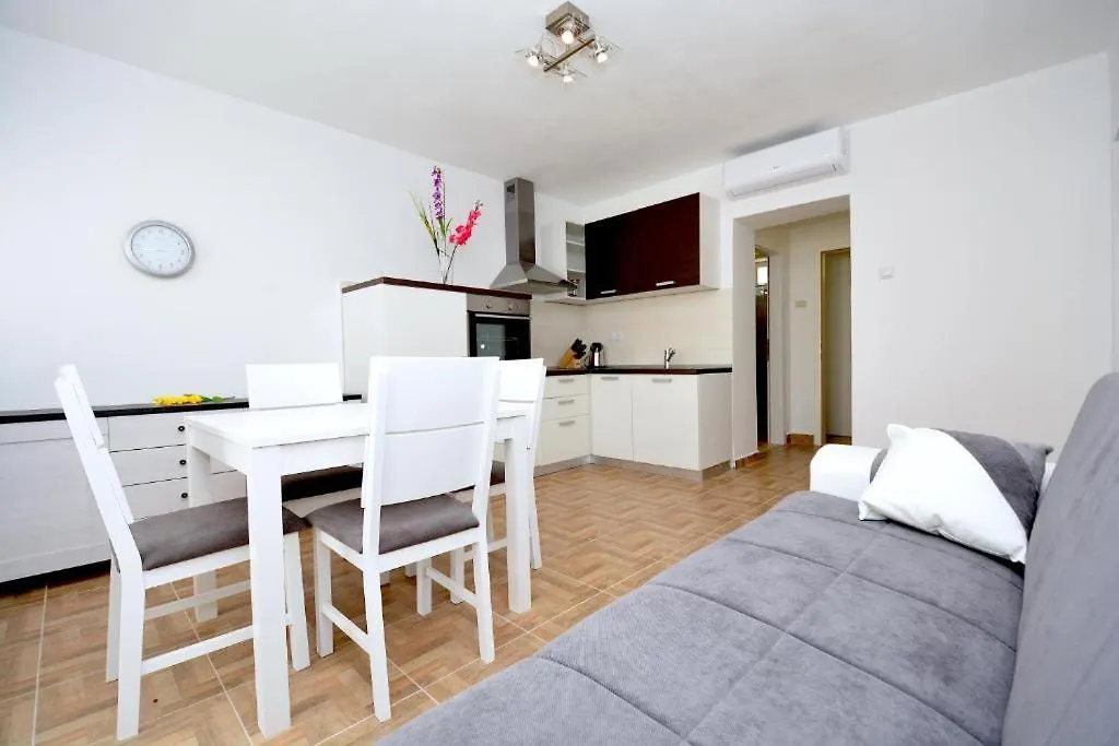 Twins Old Town Apartments Zadar Croatia