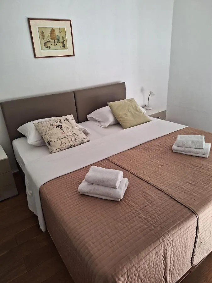 Twins Old Town Apartments Zadar
